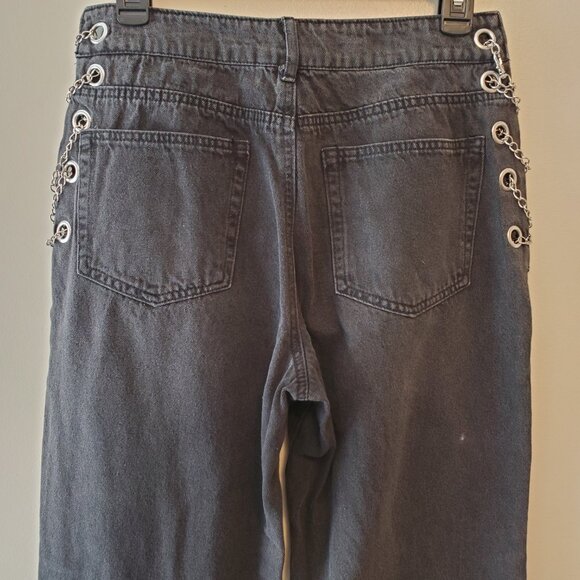 Forever 21 Women’s Curb Chain High-Rise Straight Leg Jeans Black Wash - (26) - Picture 10 of 16